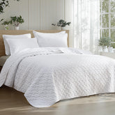 Bedsure king quilt with basket weave pattern enhances bedroom style
