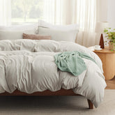 Bedsure duvet cover queen 90x90 with zipper closure for secure insert.
