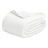 Bedsure Gentlesoft blanket close-up shows cotton texture for breathable comfort
