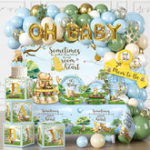 Cocomigo Classic Bear balloon arch creates a vintage backdrop for photos