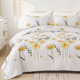 Dinjoy queen floral quilt with yellow flowers for soft, breathable comfort.