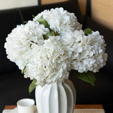 DUYONE hydrangeas bouquet close-up with lifelike full petals for wedding decor