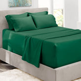 Hearth & Harbor queen extra-deep-pocket fitted sheet fits tall mattresses securely.