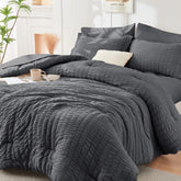 HYMOKEGE oversized queen comforter with seersucker texture for wrinkle‑resistant luxury.