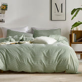 JellyMoni duvet cover striped white and green, front view, breathable cotton for cool nights