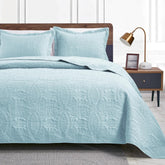 Love's cabin spa-blue quilt coverlet with coin pattern for year-round comfort