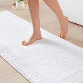 Madison Park Splendor top close-up in white shows dense tufted cotton for plush comfort
