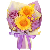 MAMAMIKO preserved sunflower bouquet close-up showing vibrant, long-lasting blooms