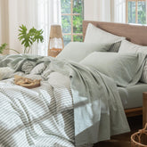 MooMee king flat sheet shows generous coverage and soft hand.