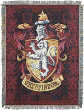 Northwest Harry Potter woven tapestry blanket featuring Gryffindor shield for cozy, stylish dΓ©cor.