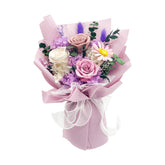 QOEAZY preserved bouquet ready for delivery with lasting color.