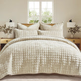 RECYCO luxury velvet quilt in beige shows plush softness for inviting evenings.