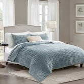 RECYCO luxury velvet quilt full-queen with ultra-soft texture