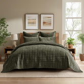RECYCO luxury velvet quilt set close-up texture showing rich sheen