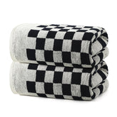 REDKISS retro checkered towel front view for stylish bathroom decor.