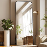 Riskioir full-length mirror arch design ideal for head-to-toe outfit checks.