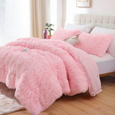 Smoofy Fluffy Full Size Comforter Set in pink highlights luxurious warmth and plush texture.