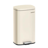 SONGMICS 8-gallon trash can with lid closed for odor control