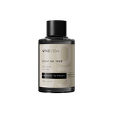 VINEVIDA No.1003 bottle closeup showcases premium diffuser oil for luxury spaces, enhancing ambiance.