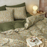 Wake In Cloud floral comforter with a daisy pattern for cozy dorm decor