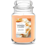 Yankee Candle Tangerine & Vanilla large jar in living room with long-lasting fragrance