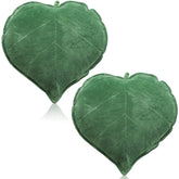 Yookeer 2pcs leaf-shaped throw pillows with 3D leaf design provide cozy sofa cushions.