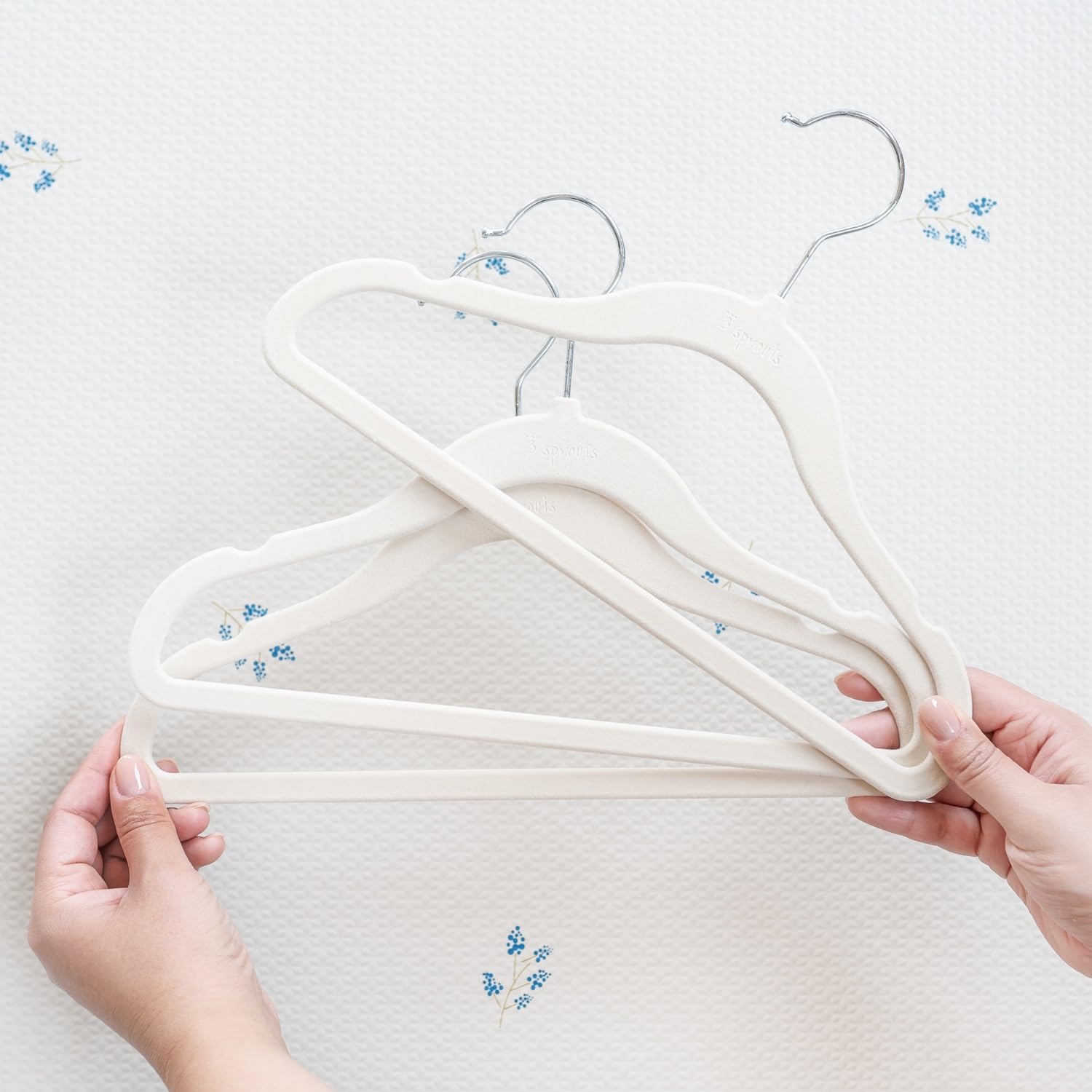 3 Sprouts Velvet Baby Hangers swivel hook for easy clothes access
