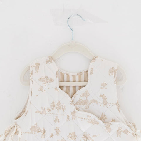 3 Sprouts Velvet Baby Hangers premium durable core for daily use.