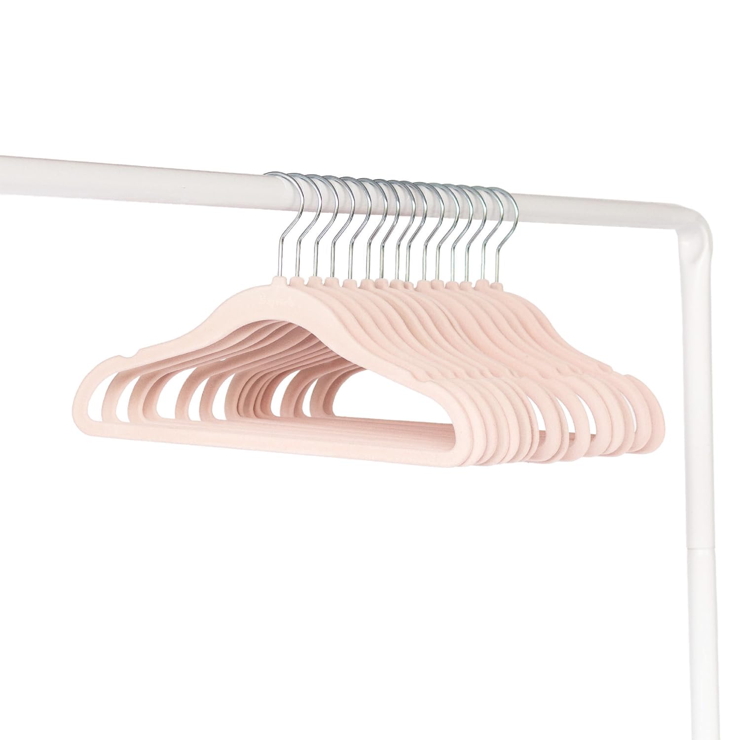 3 Sprouts Velvet Baby Hangers space-saving design keeps closet clutter to a minimum.