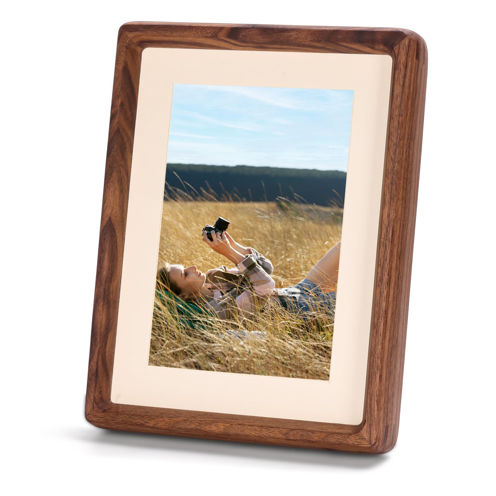 3Liangthings walnut frame showcases 4x6 photo in a horizontal desk display