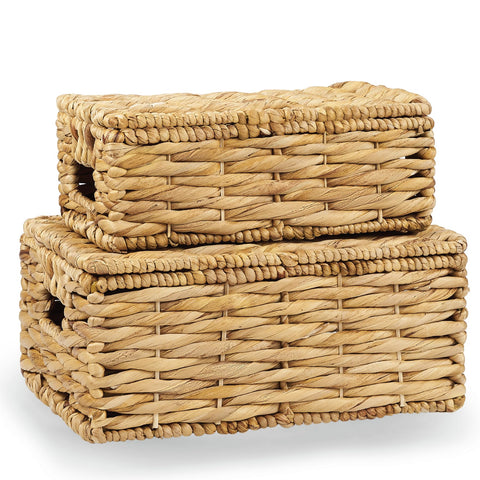 84ECO wicker baskets with lid, front view on shelf for organized storage