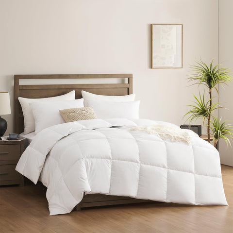 ACCURATEX King duvet insert with corner tabs secures the cover for a smooth night