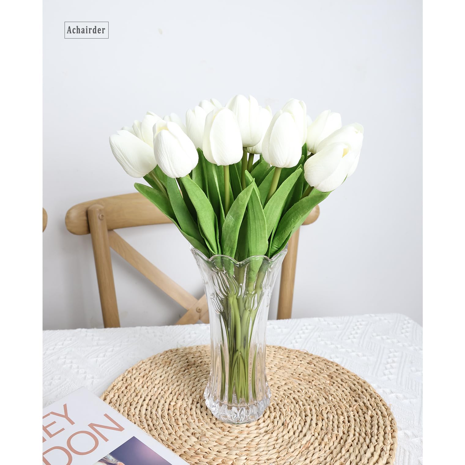 Achairder tulips flexible stems enable easy DIY arrangements at home.