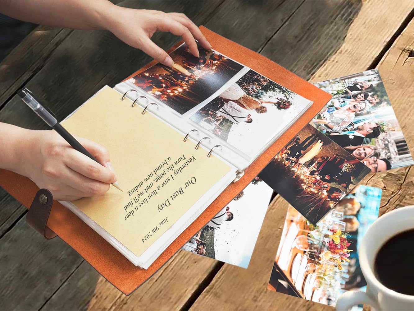 Adeerus Photo Album retro metal closure adds vintage charm and security.