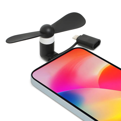 Aeergured pink phone fan demonstrates quiet operation during phone use.