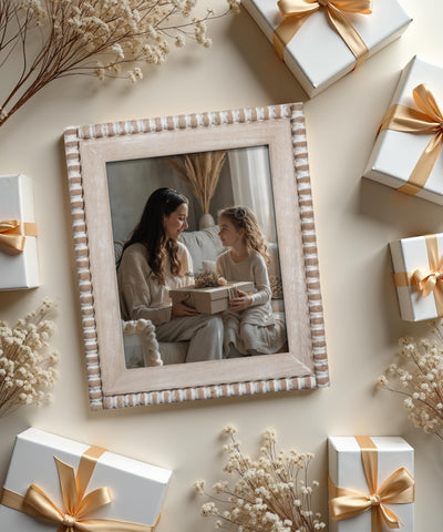 Afuly frame texture and beads enhance boho decor.