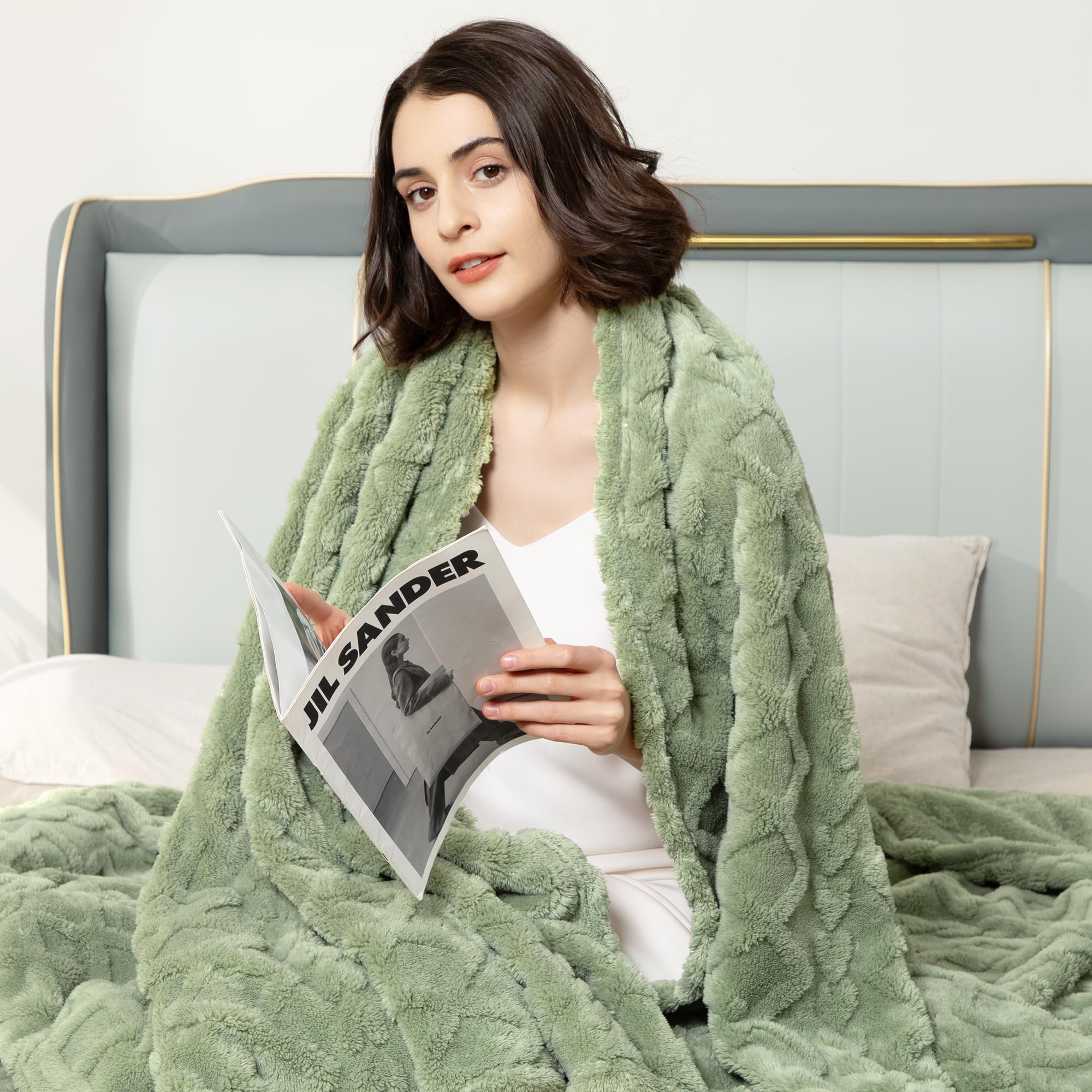 Aganear Flannel Throw Blanket gifted for birthdays and occasions