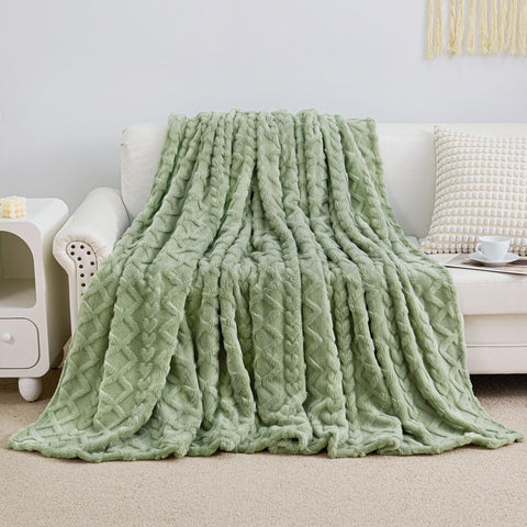 Aganear Flannel Throw Blanket outdoors for cozy camping or picnics