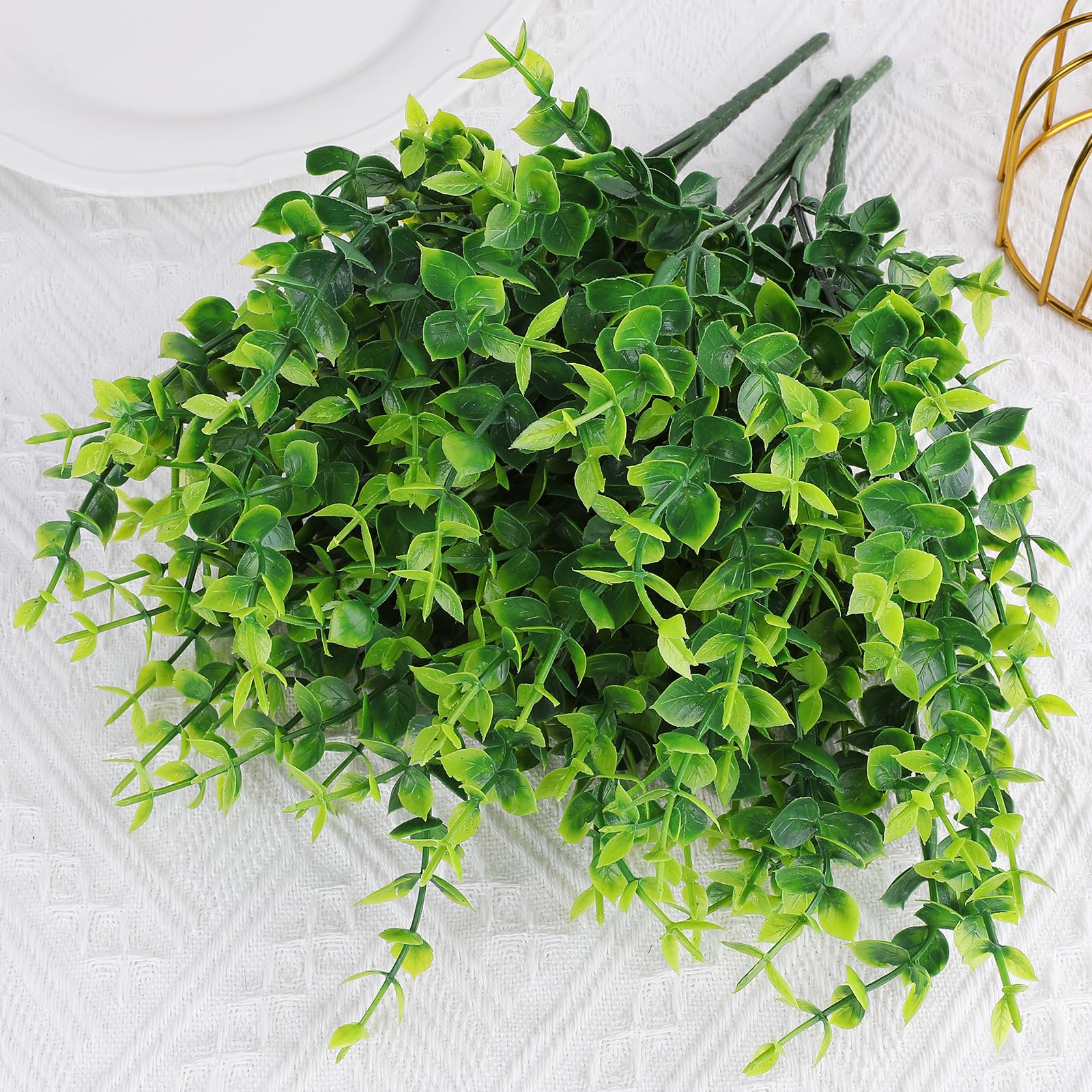 AGIRL artificial plants closeup shows life-like textures and near-natural leaves.
