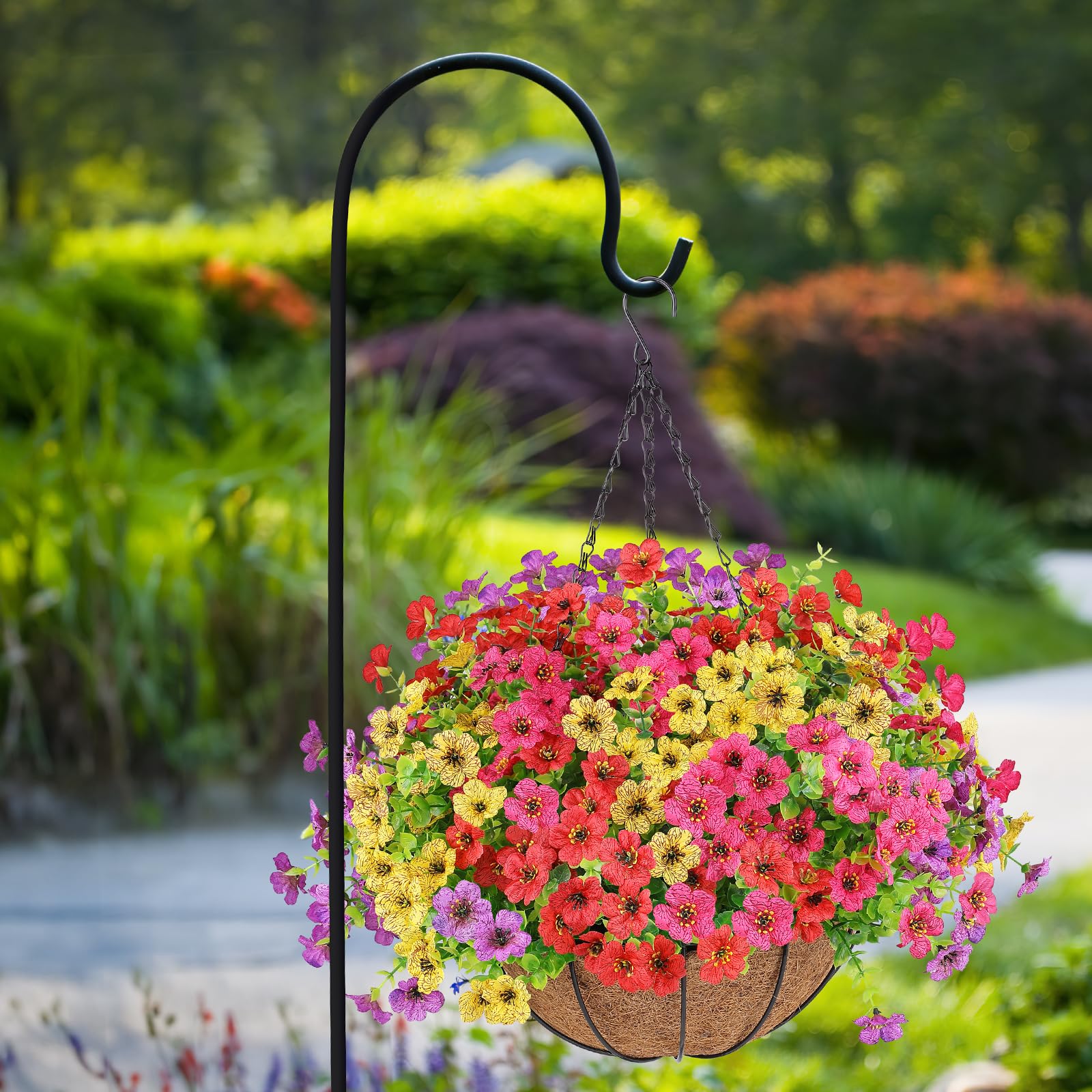 AGIRL 12 inch basket fits small balconies and porches easily