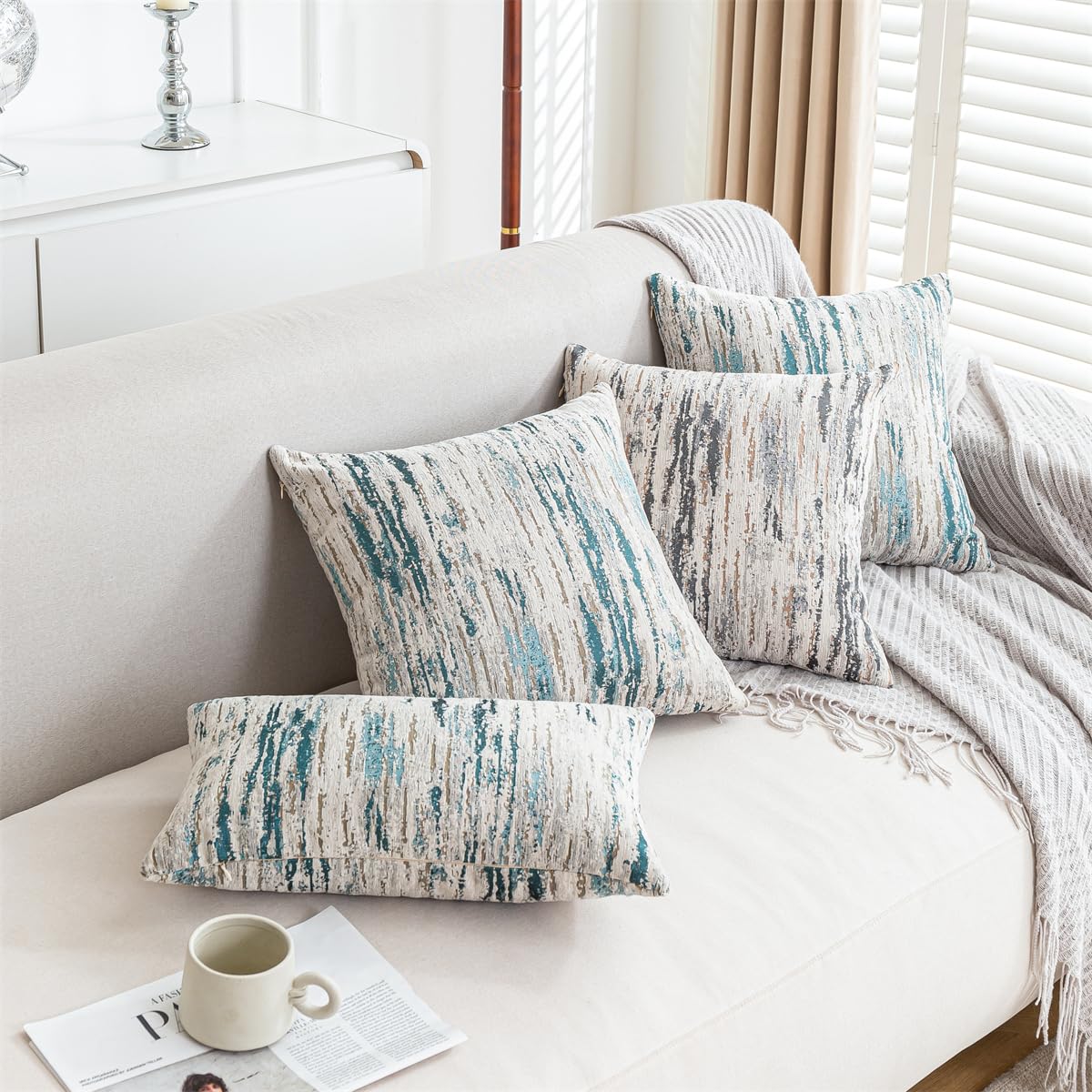 AGOKABA hidden zipper lumbar pillow cover enables easy inserts and removal.