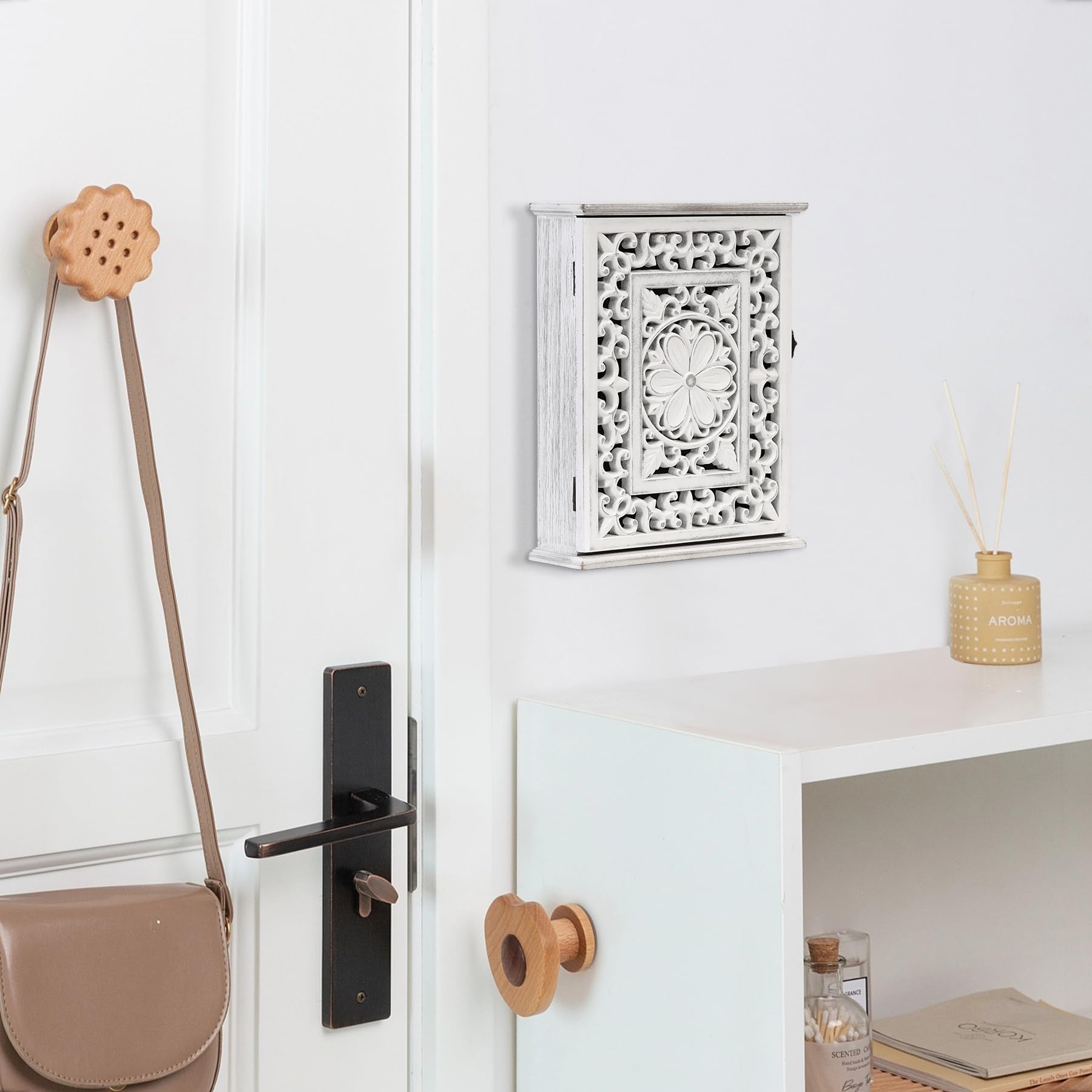 AHUONEL rustic key rack with floral pattern adds farmhouse charm