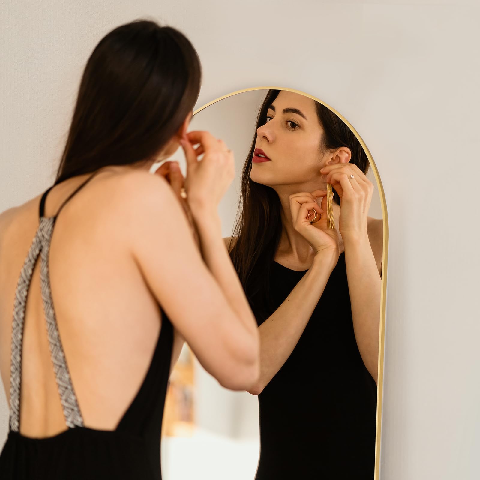 Aidoly arch mirror leaning placement ready for instant use in a bedroom or hallway.