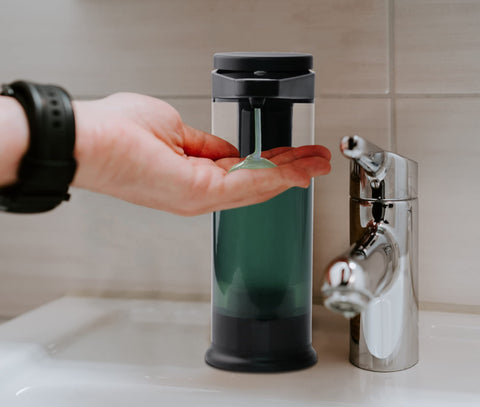 AIKE large-capacity dish soap dispenser minimizes refills