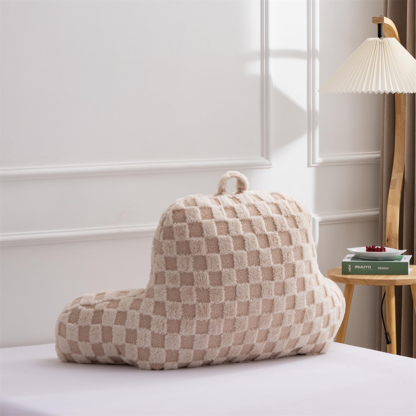 Aimuan bed rest wedge with arms side view showing supportive backrest