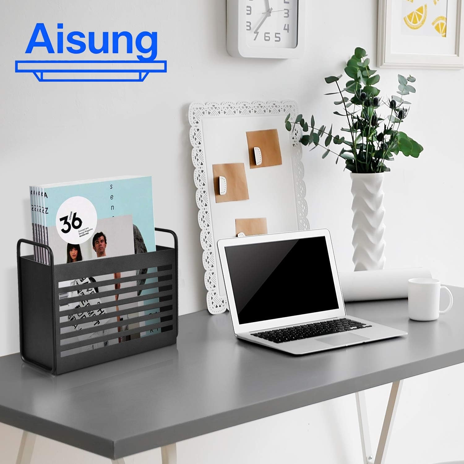 Aisung Magazine Rack open-compartment presents easy access to magazines and papers.