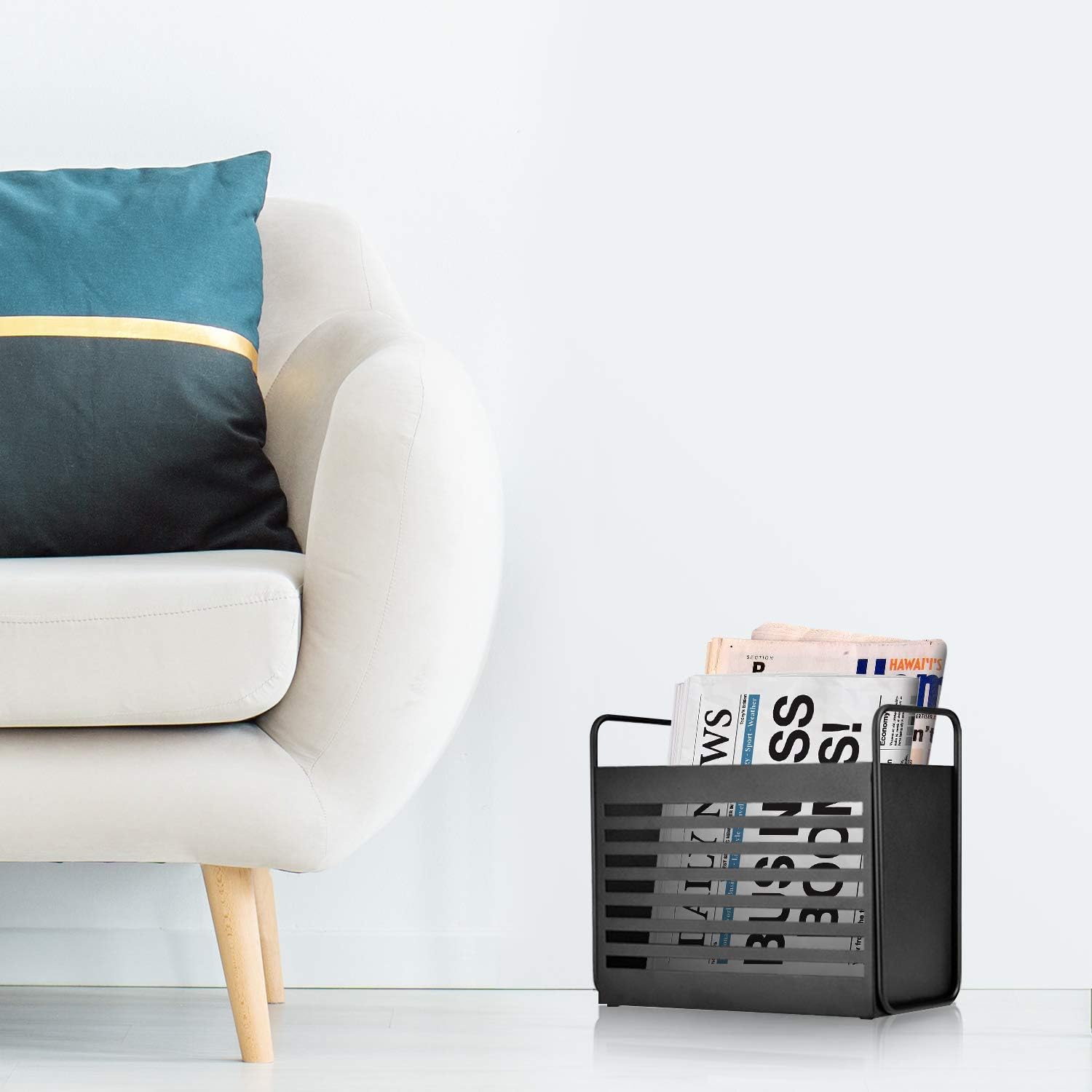 Aisung Magazine Rack side view demonstrates compact footprint ideal for small rooms.