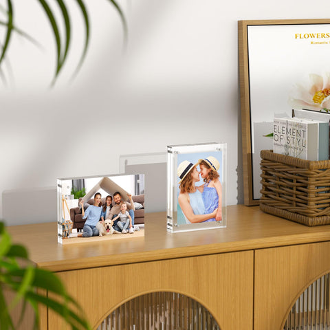 AITEE desktop display setup; easy to place on a desk or shelf.