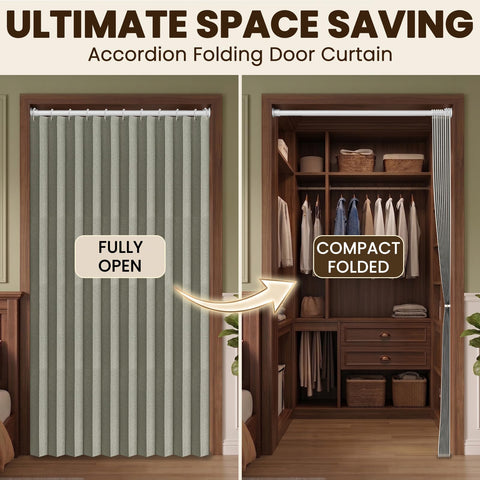 AJAZZ magnetic closure helps deter mosquitoes at the doorway.