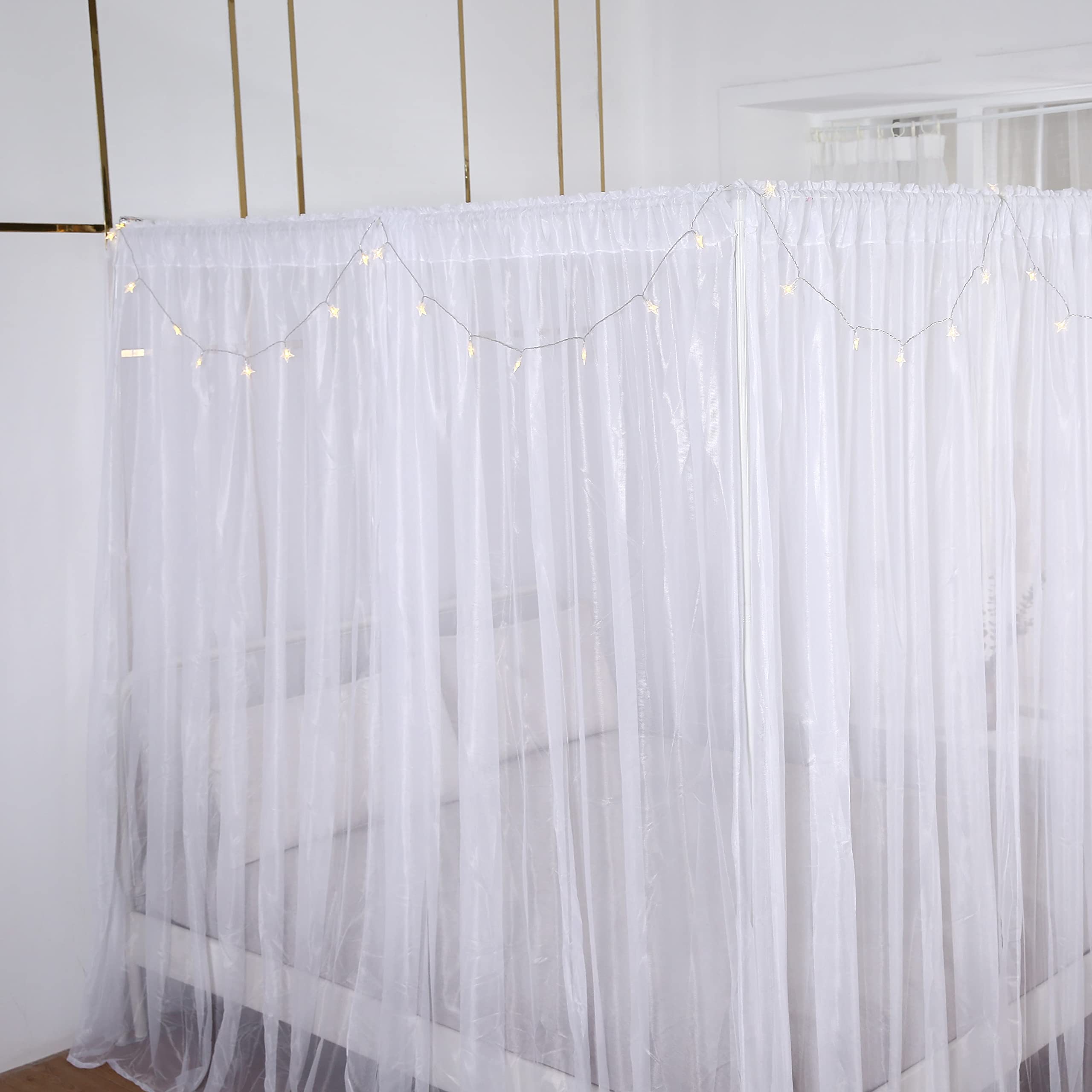 Akiky 8-panel star light canopy adds magical illumination.